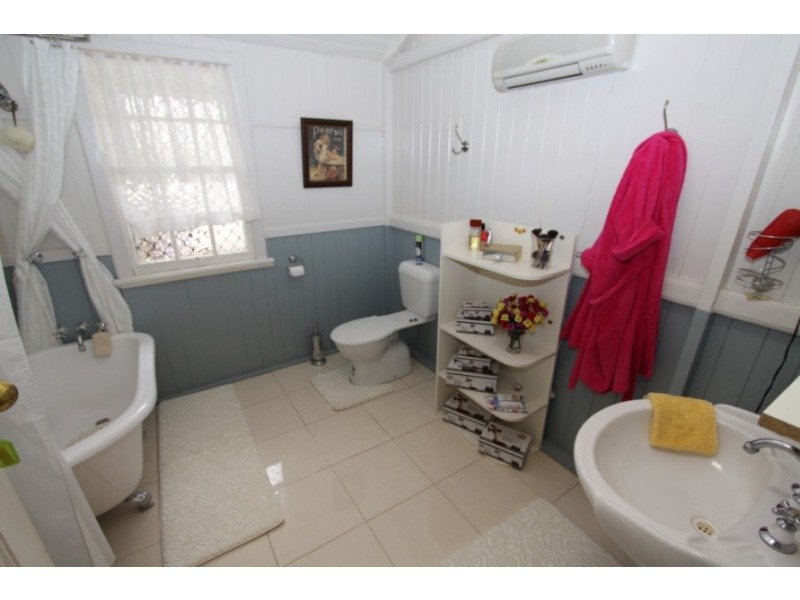 5 Burnett Street, Kingaroy QLD 4610