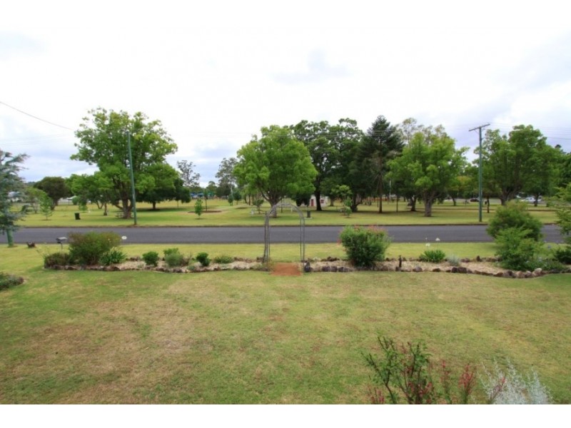 5 Burnett Street, Kingaroy QLD 4610