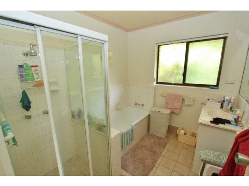 14 Murray Pde, Kingaroy QLD 4610