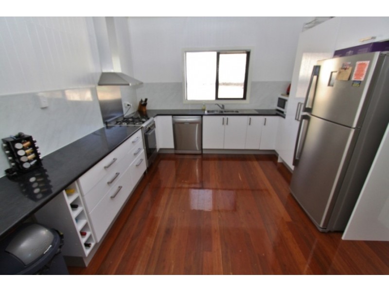 35 Albert Street, Kingaroy QLD 4610