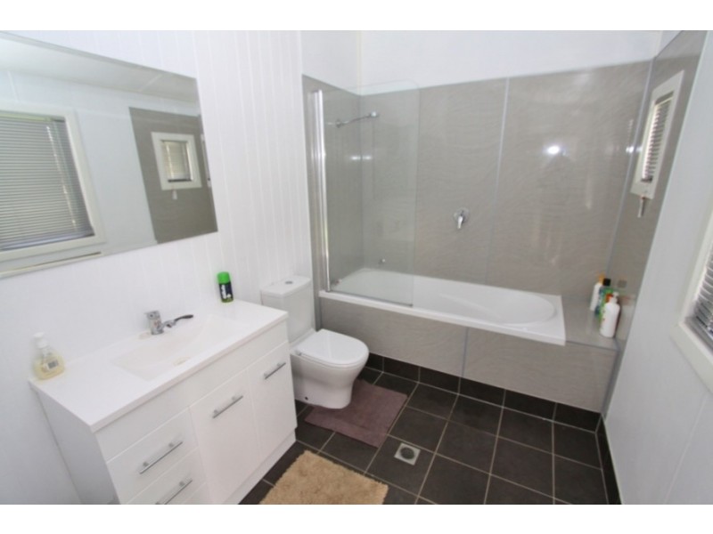 35 Albert Street, Kingaroy QLD 4610