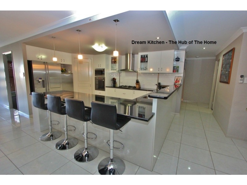 14 Allan Place, Kingaroy QLD 4610