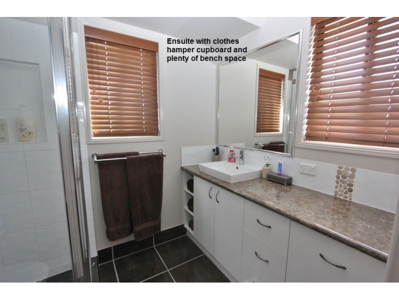 14 Allan Place, Kingaroy QLD 4610