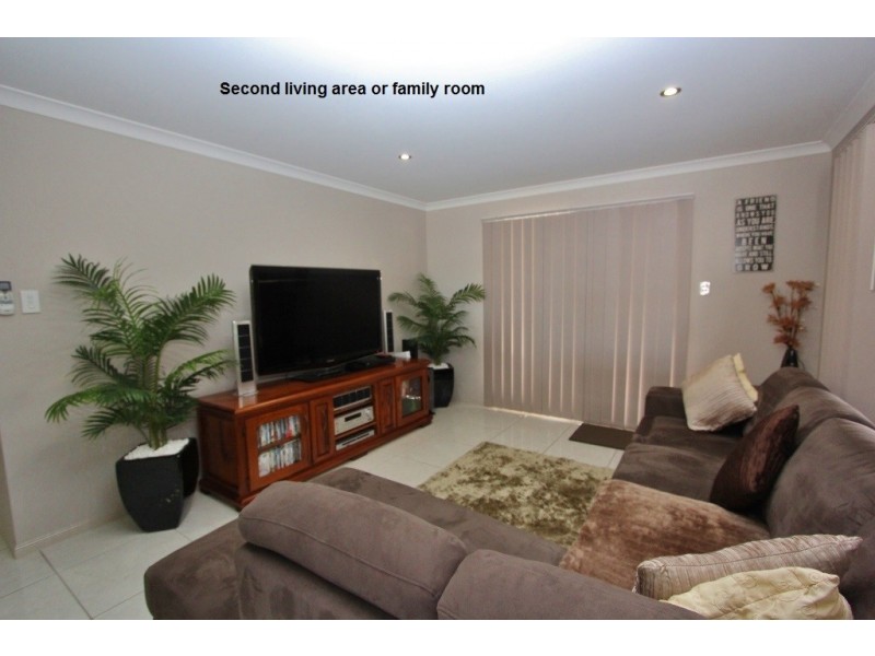 14 Allan Place, Kingaroy QLD 4610