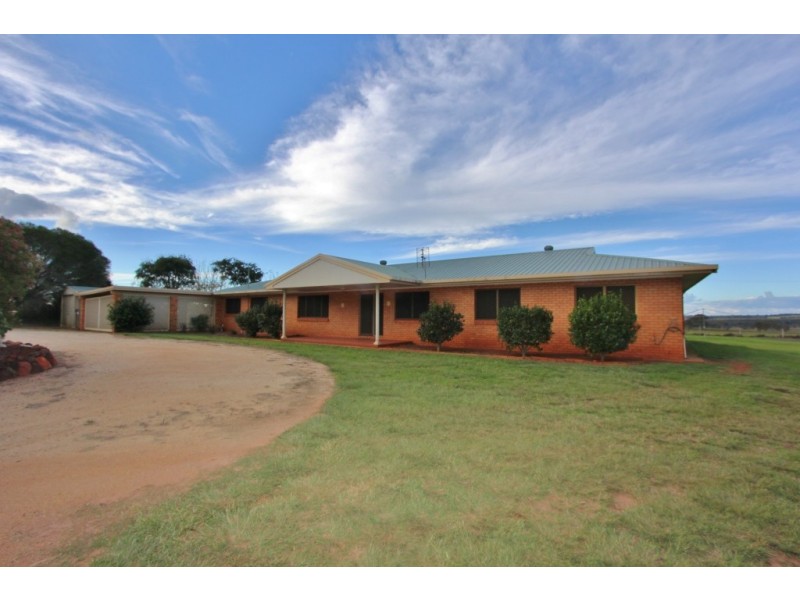 308 Bookless Rd, Kingaroy QLD 4610