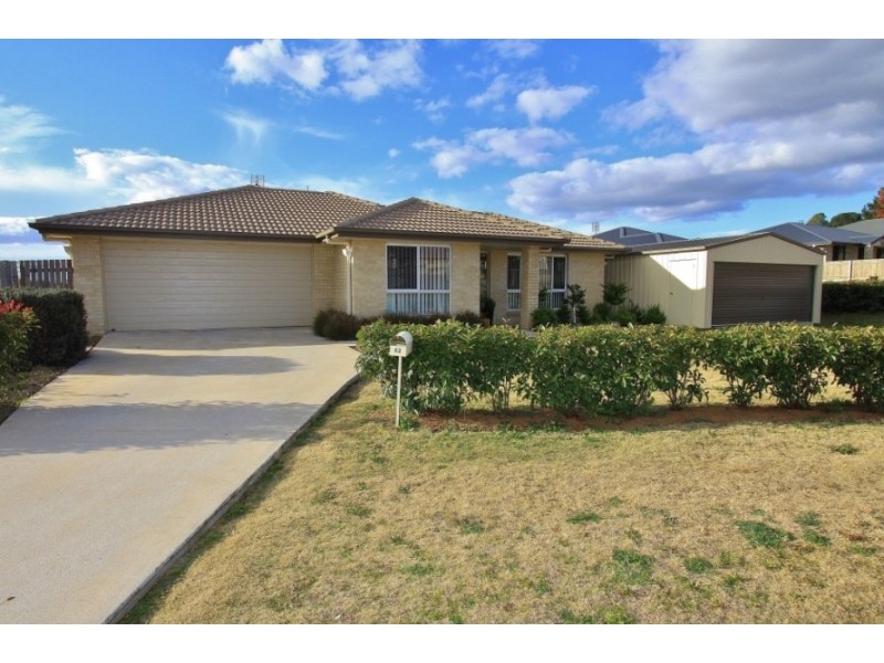 42 Banksia Dr, Kingaroy QLD 4610