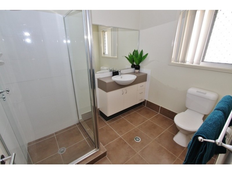 42 Banksia Dr, Kingaroy QLD 4610
