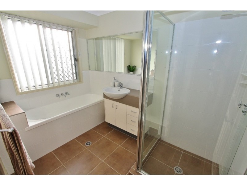 42 Banksia Dr, Kingaroy QLD 4610