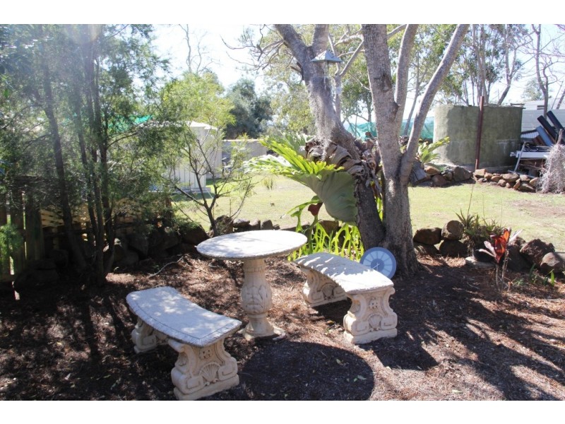 Ellesmere QLD 4610