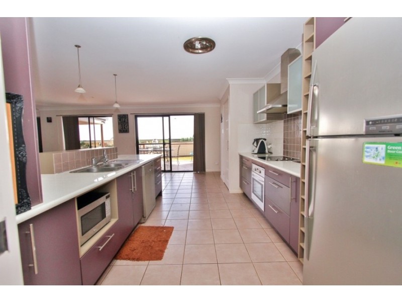 27 Murray Pde, Kingaroy QLD 4610