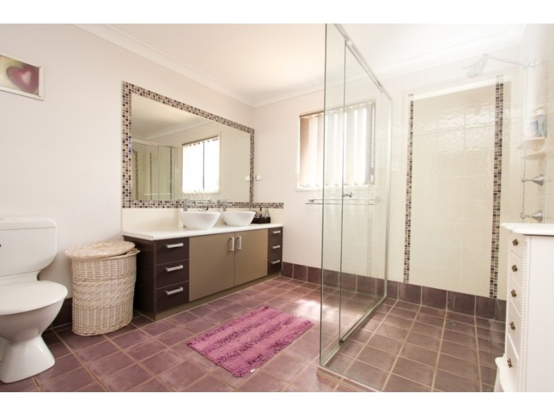 27 Murray Pde, Kingaroy QLD 4610