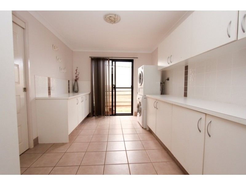 27 Murray Pde, Kingaroy QLD 4610