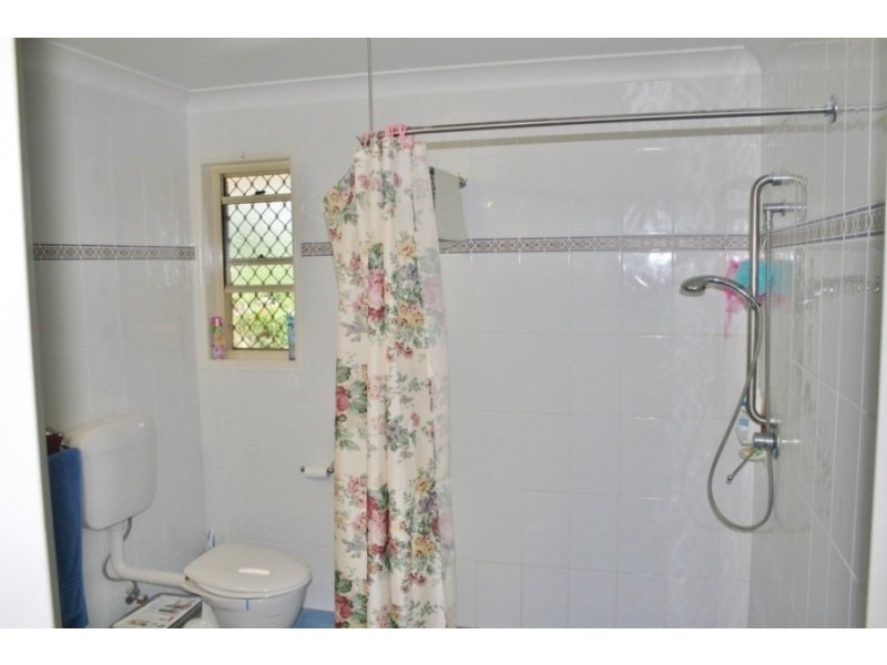 2 Summers Crt, Kingaroy QLD 4610