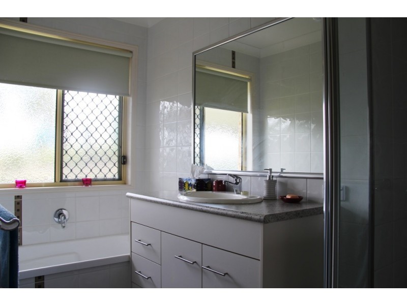 Ellesmere QLD 4610