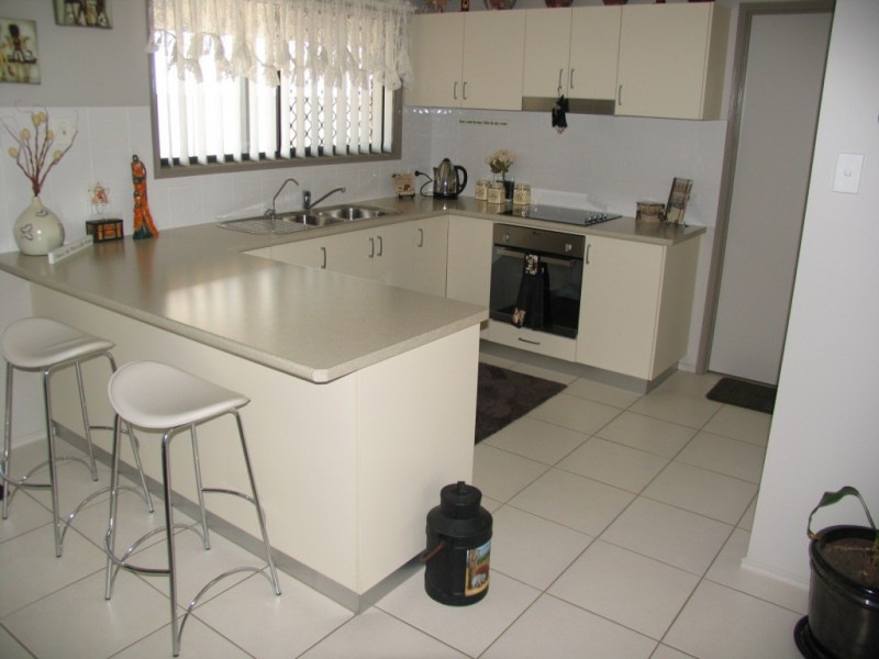 7 Allan Place, Kingaroy QLD 4610