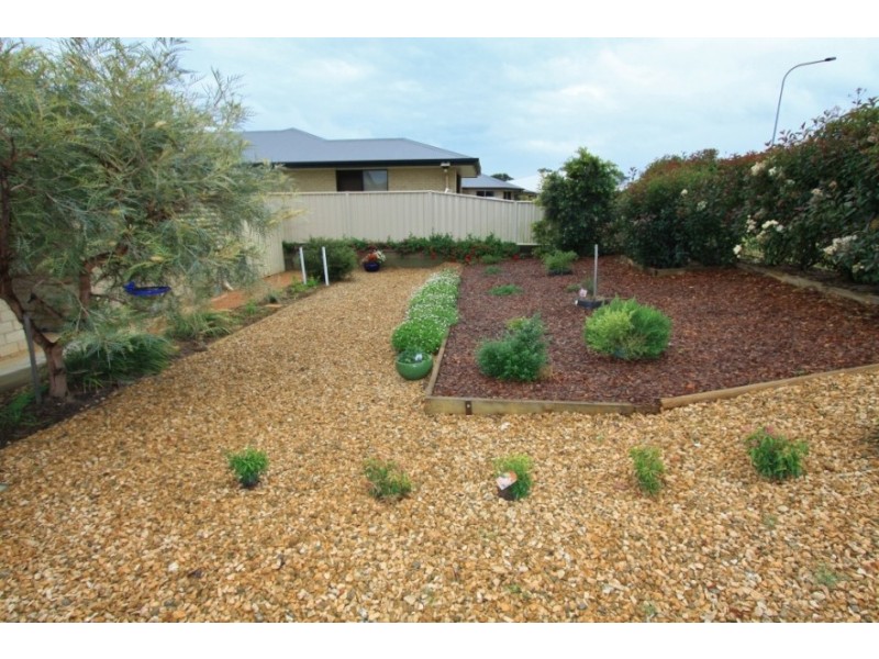 1/78 Windsor Circle, Kingaroy QLD 4610