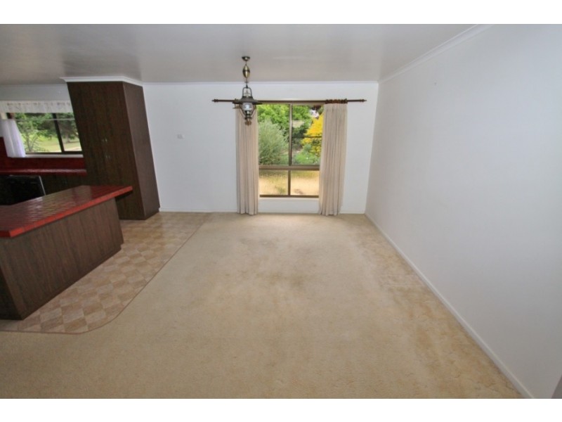 52 Moore Street, Kingaroy QLD 4610