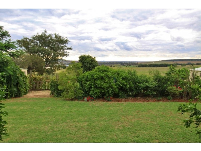 52 Moore Street, Kingaroy QLD 4610