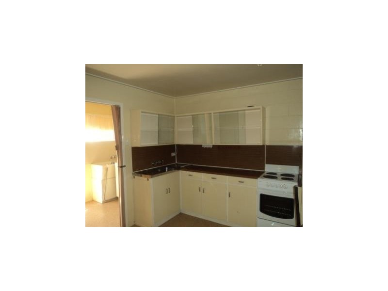 Unit 4 26 Booth Street, Kingaroy QLD 4610