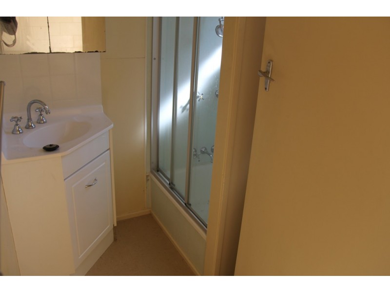 Unit 4 26 Booth Street, Kingaroy QLD 4610