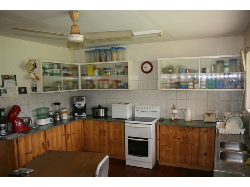 Wattle Camp QLD 4615