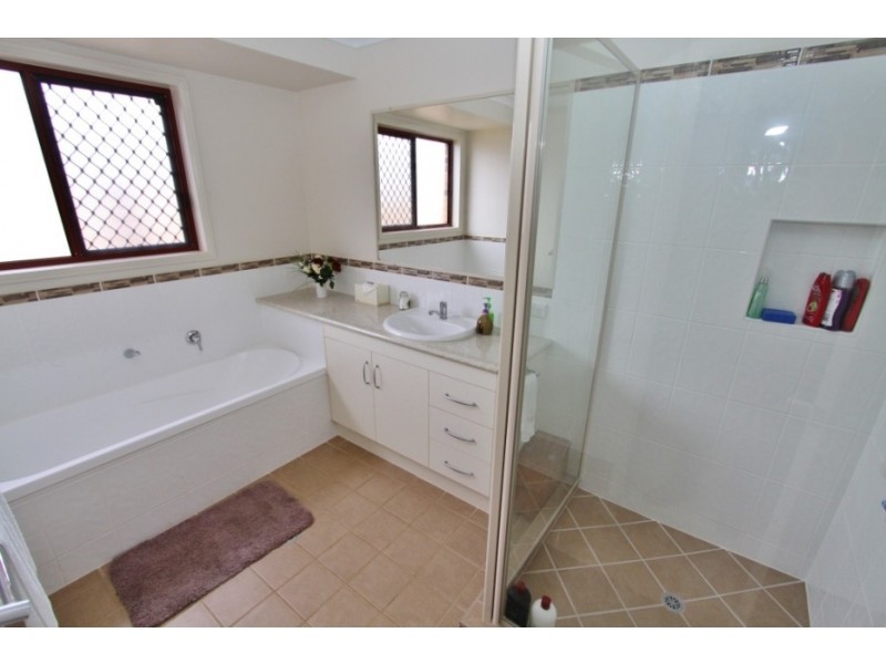 25 Darryl Cres, Kingaroy QLD 4610