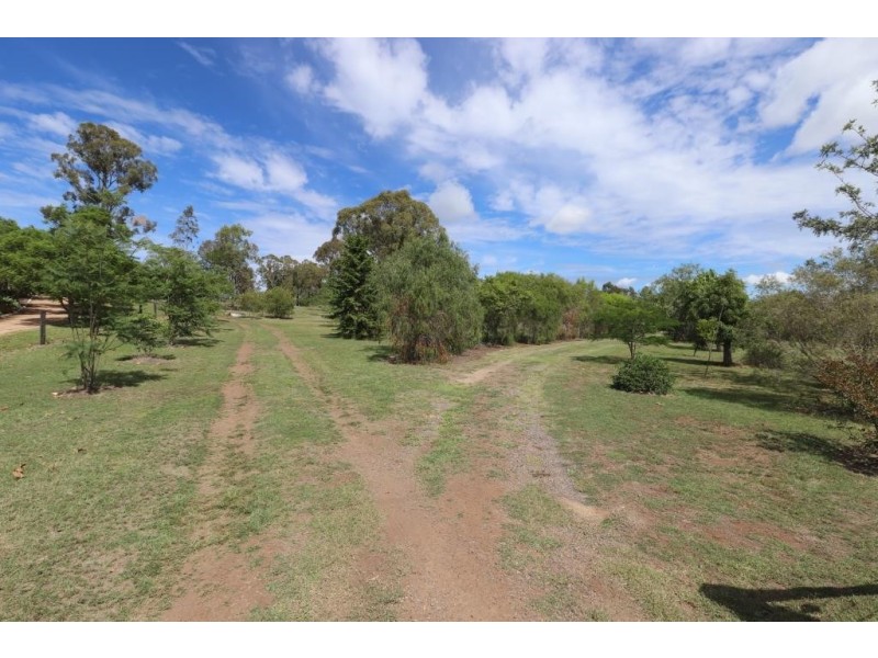 405 Parker Road, Kingaroy QLD 4610