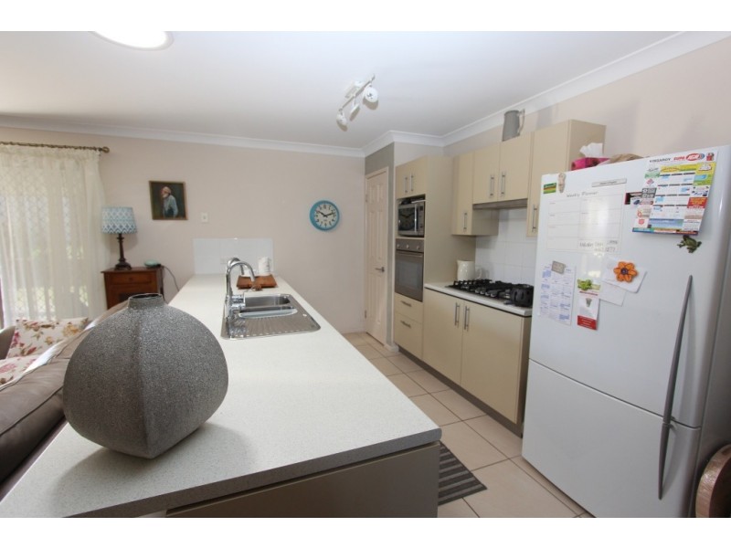42 Bottlebrush St, Kingaroy QLD 4610