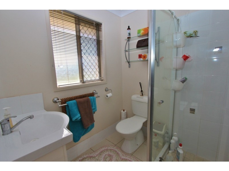 42 Bottlebrush St, Kingaroy QLD 4610