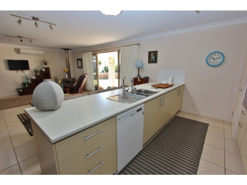 42 Bottlebrush St, Kingaroy QLD 4610