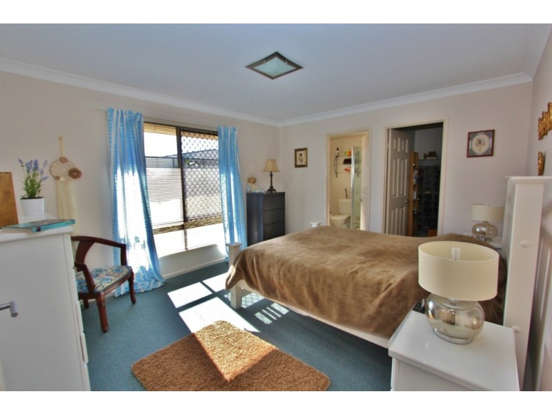 42 Bottlebrush St, Kingaroy QLD 4610