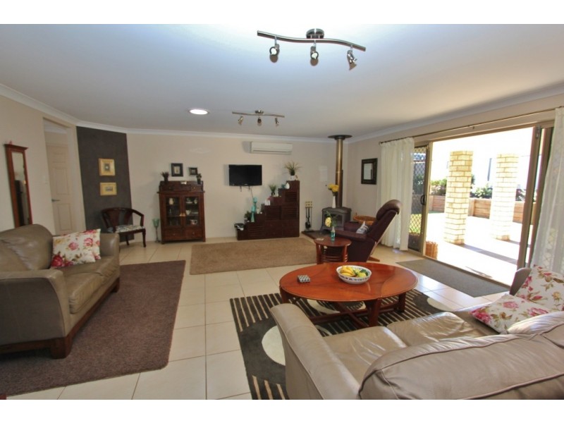 42 Bottlebrush St, Kingaroy QLD 4610