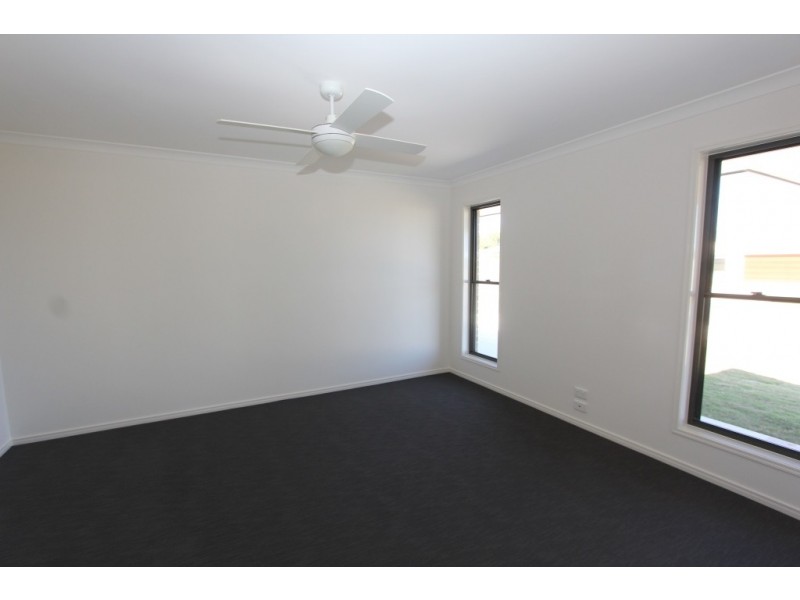 49 Darryl Cres, Kingaroy QLD 4610