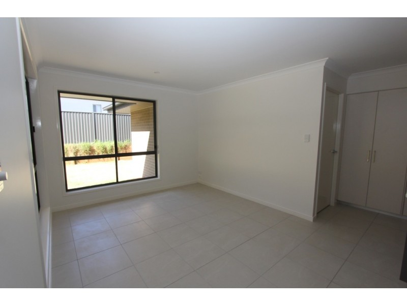 49 Darryl Cres, Kingaroy QLD 4610