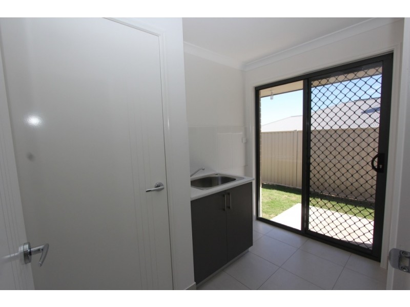 49 Darryl Cres, Kingaroy QLD 4610