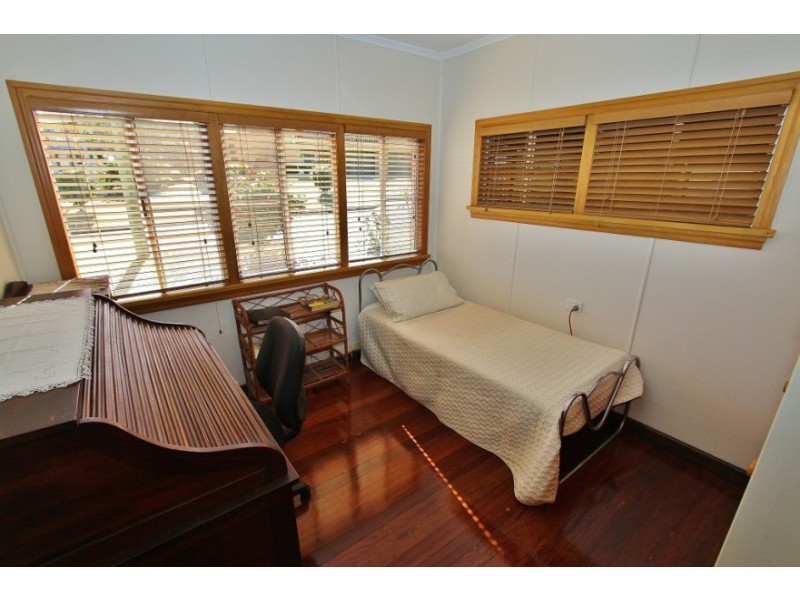 9 Farr Street, Kingaroy QLD 4610