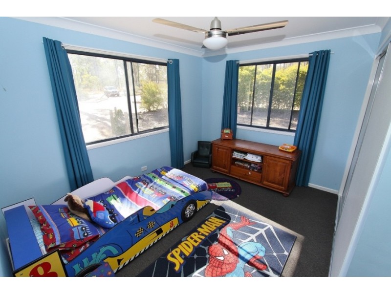 33 Farr Ct, Wattle Camp QLD 4615