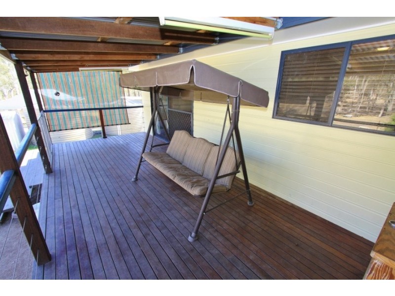 33 Farr Ct, Wattle Camp QLD 4615