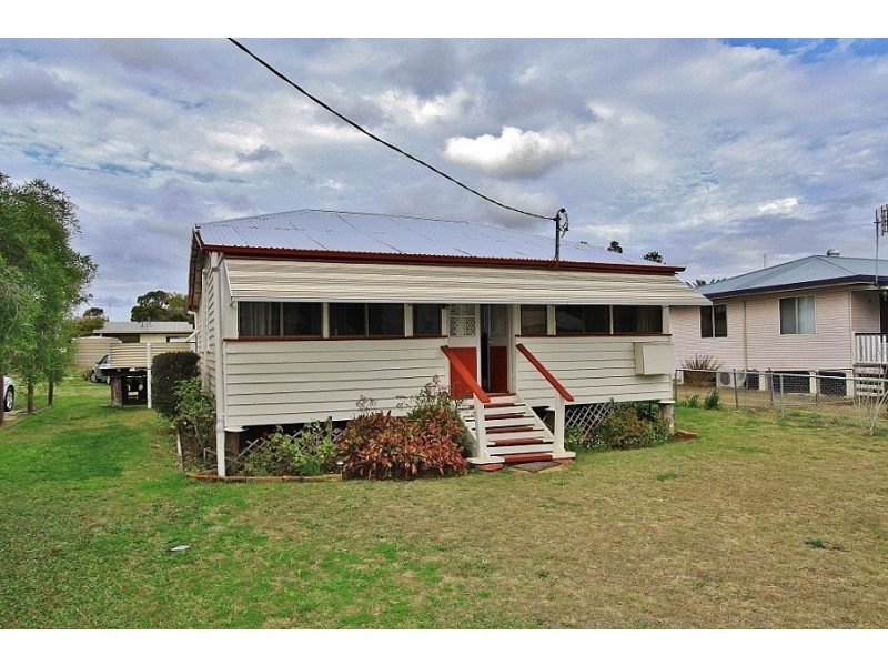 36 Hodge Street, Kingaroy QLD 4610