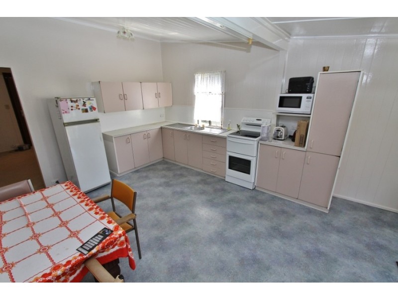 36 Hodge Street, Kingaroy QLD 4610