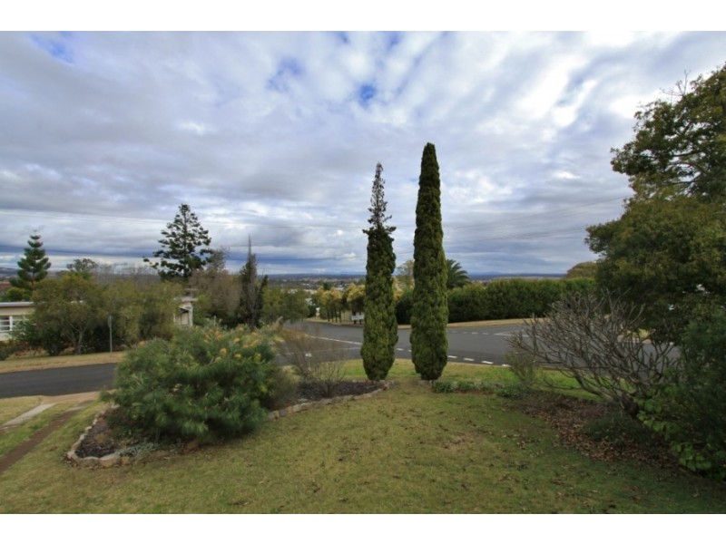 22 Carroll St, Kingaroy QLD 4610