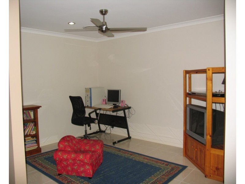 12 Allan Place, Kingaroy QLD 4610