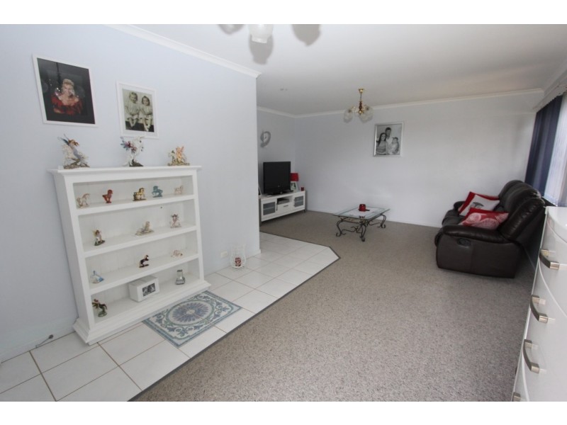 15 Windsor Circle, Kingaroy QLD 4610