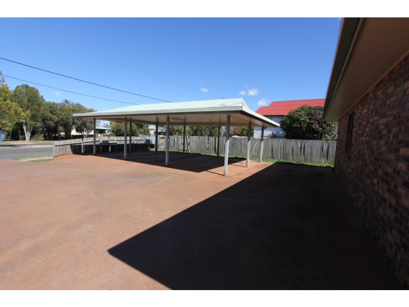 Unit 6, 74 Alford St, Kingaroy QLD 4610