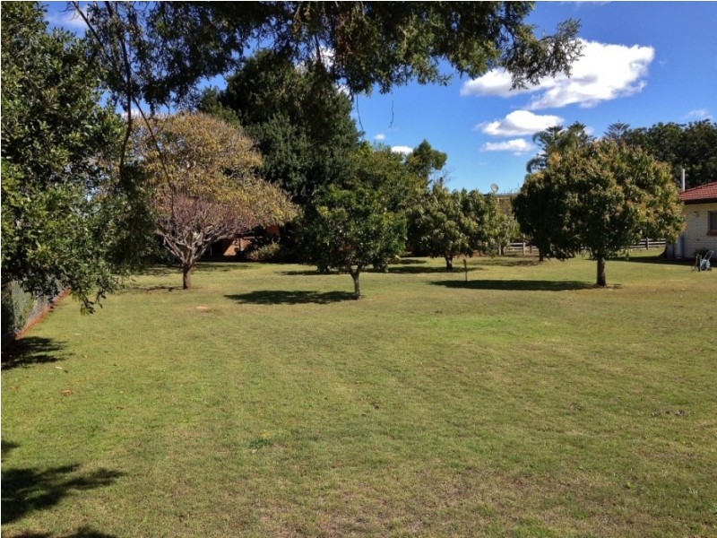 19 Reservior Street, Kingaroy QLD 4610