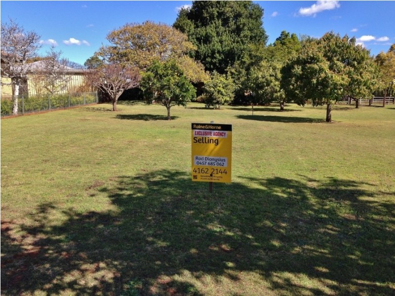 19 Reservior Street, Kingaroy QLD 4610