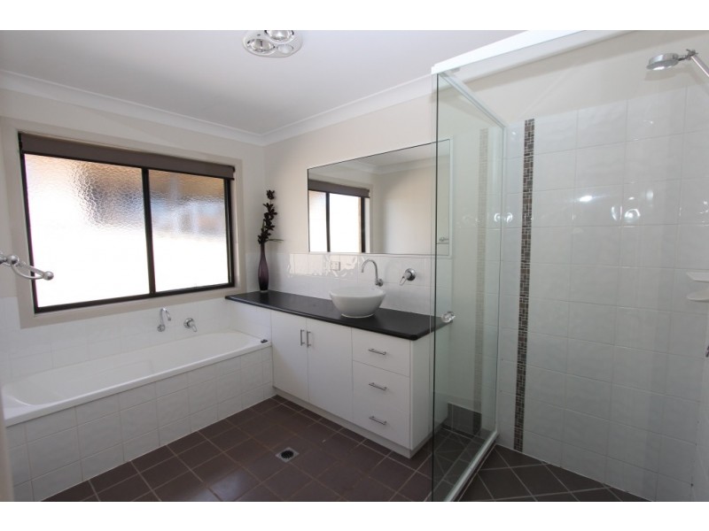 31 Murray Pde, Kingaroy QLD 4610