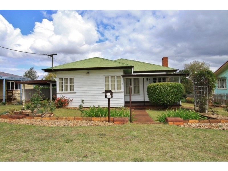 9 Carinya Street, Kingaroy QLD 4610