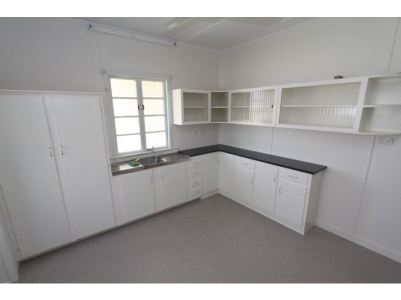 30 Belle Street, Kingaroy QLD 4610