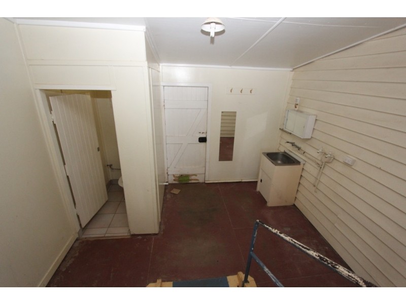 17 Reen St, Kingaroy QLD 4610